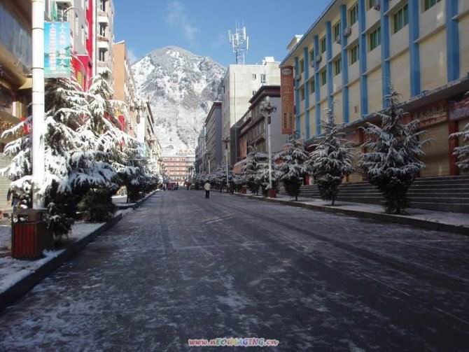 雪后的街