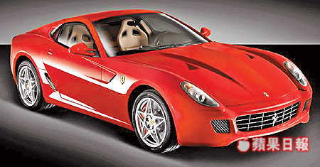 Ferrari最新的雙座旗艦599GTB,它搭載一具和限量名駒Enzo Ferrari相同的5999cc V12引擎,最大馬力輸出達620匹,優異的馬力重量比達到每匹馬力僅需負擔2.6公斤車重的水準。