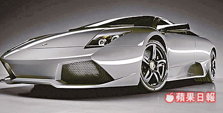 Murcielago LP640不只是整修造型而已,它所採用的V12引擎,在更換新的汽缸頭並強化引擎內部機件後,馬力一舉達到640匹,極速也超過原本的330km╱h。